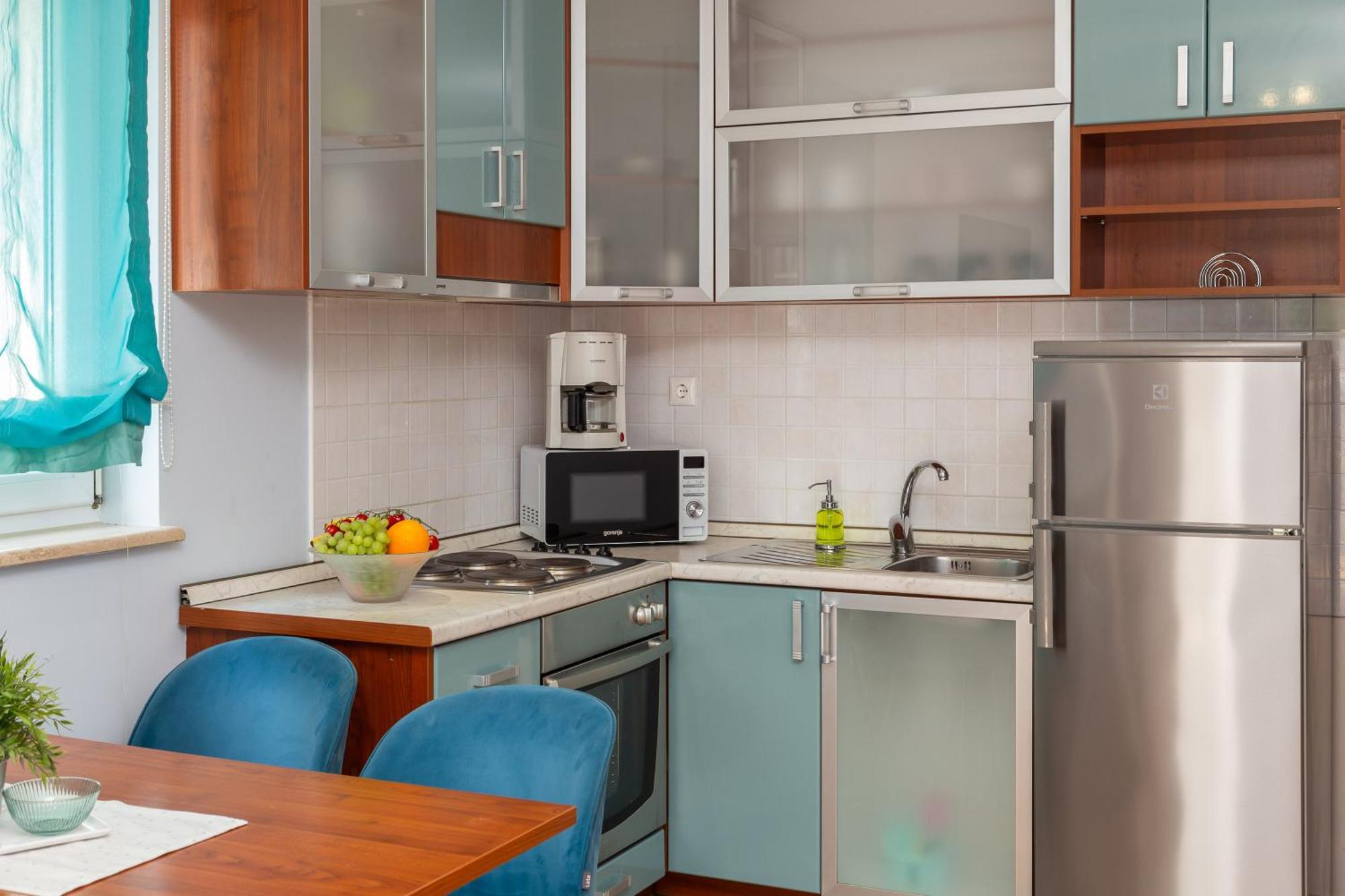 Brkic Apartments With Private Parking Макарська Номер фото