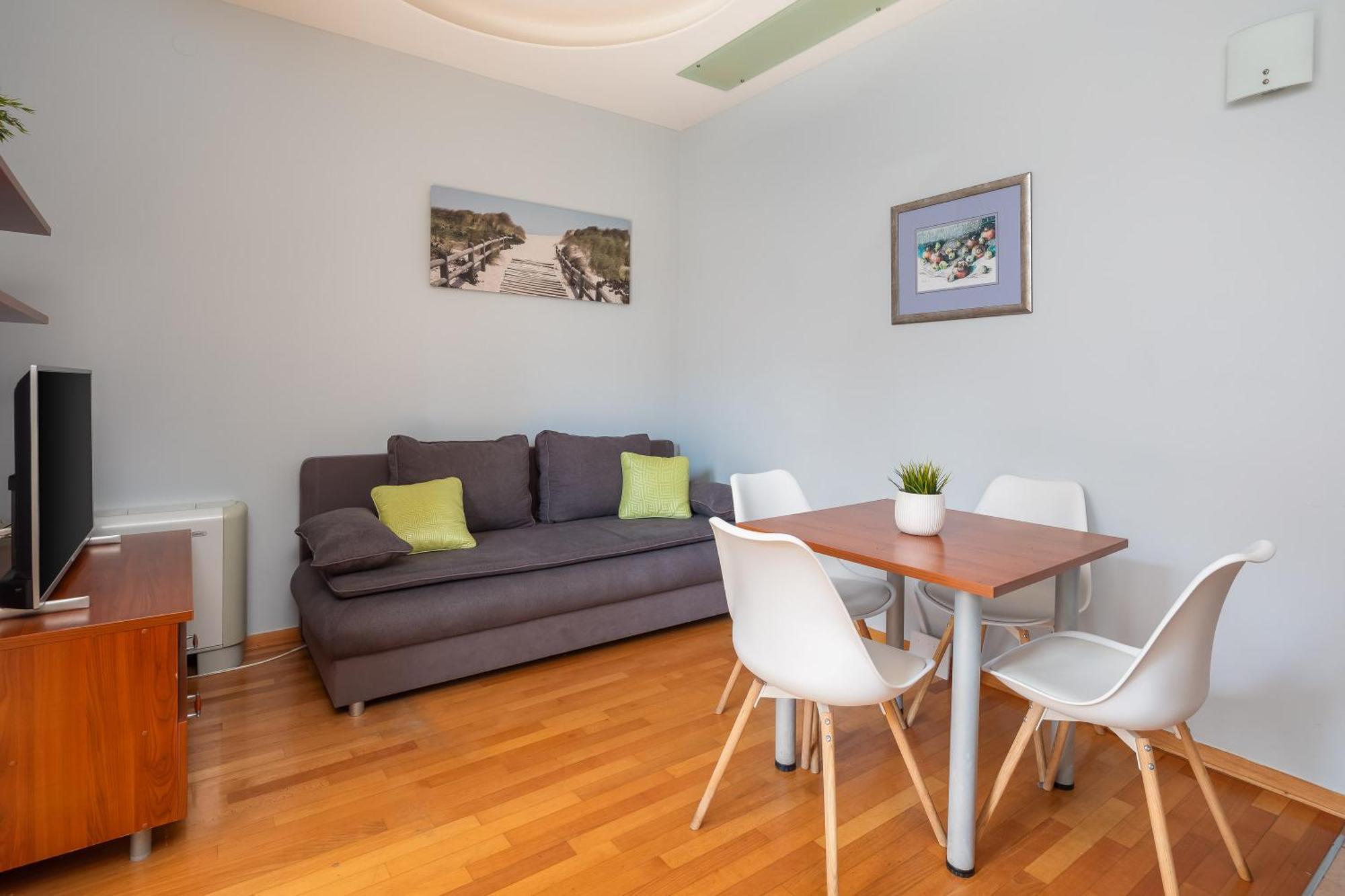Brkic Apartments With Private Parking Макарська Номер фото